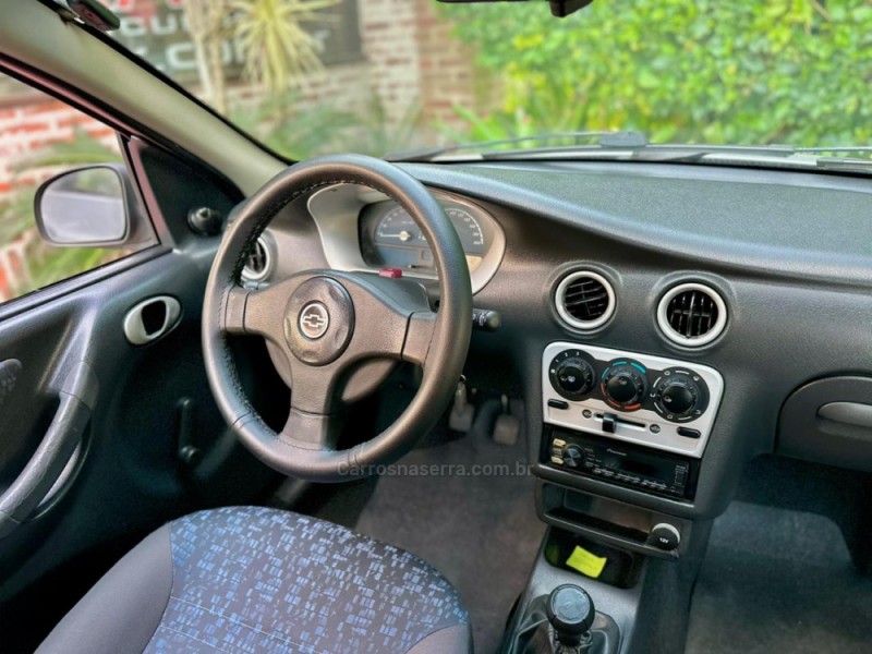 CELTA 1.0 MPFI SUPER 8V FLEX 4P MANUAL - 2004 - ROLANTE