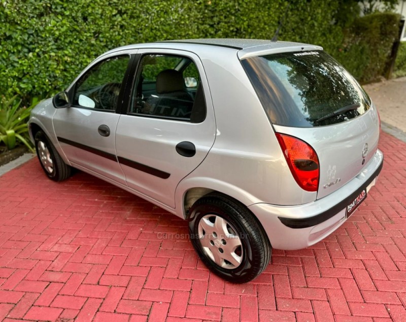 CELTA 1.0 MPFI SUPER 8V FLEX 4P MANUAL - 2004 - ROLANTE