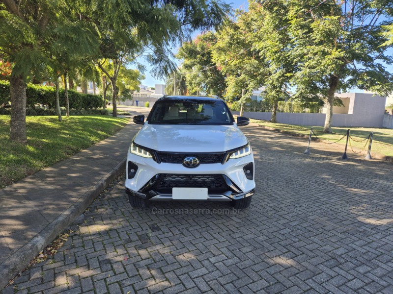 HILUX SW4 2.8 4X4 DIAMOND 16V TURBO DIESEL 4P 7 LUGARES AUTOMATICO - 2024 - BENTO GONçALVES