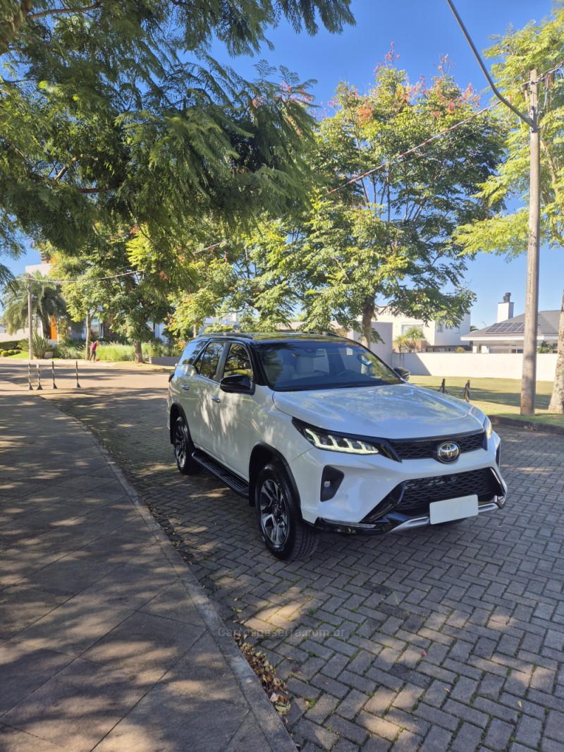 HILUX SW4 2.8 4X4 DIAMOND 16V TURBO DIESEL 4P 7 LUGARES AUTOMATICO - 2024 - BENTO GONçALVES