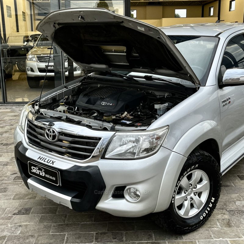 HILUX 3.0 SRV 4X4 CD 16V TURBO INTERCOOLER DIESEL 4P AUTOMÁTICO - 2014 - VACARIA