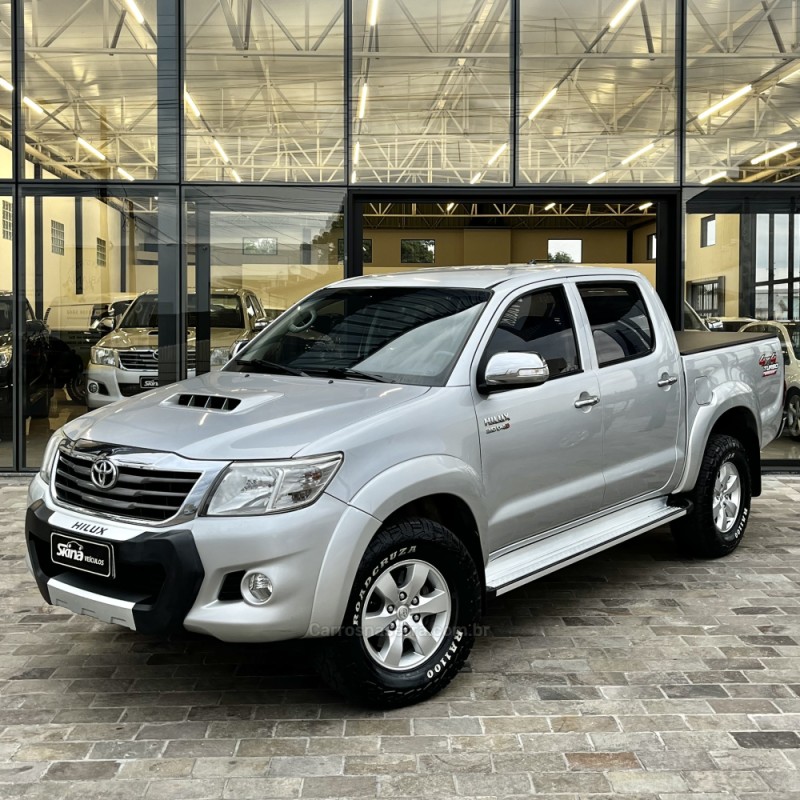 HILUX 3.0 SRV 4X4 CD 16V TURBO INTERCOOLER DIESEL 4P AUTOMÁTICO