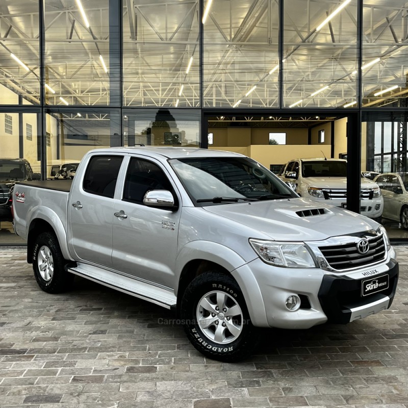 HILUX 3.0 SRV 4X4 CD 16V TURBO INTERCOOLER DIESEL 4P AUTOMÁTICO - 2014 - VACARIA