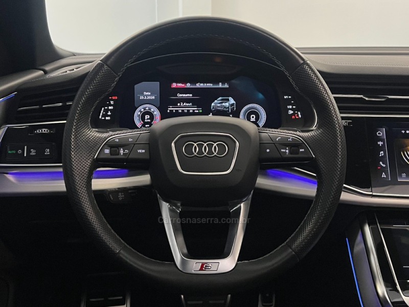 Q8 3.0 TFSI PERFORMANCE BLACK QUATTRO V6 24V GASOLINA 4P S-TRONIC - 2023 - FLORES DA CUNHA