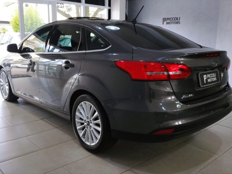 FOCUS 2.0 TITANIUM PLUS FASTBACK 16V FLEX 4P AUTOMÁTICO - 2019 - CAXIAS DO SUL