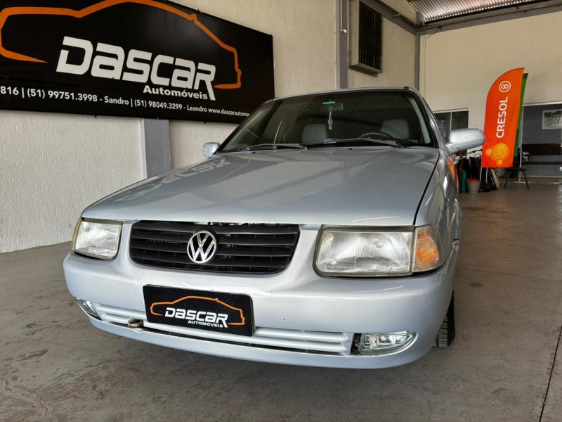 SANTANA 2.0 MI 8V GASOLINA 4P MANUAL - 2001 - BOM PRINCíPIO