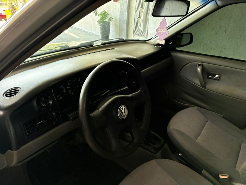 SANTANA 2.0 MI 8V GASOLINA 4P MANUAL - 2001 - BOM PRINCíPIO