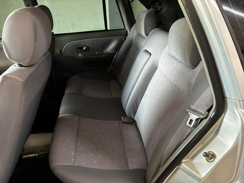 SANTANA 2.0 MI 8V GASOLINA 4P MANUAL - 2001 - BOM PRINCíPIO