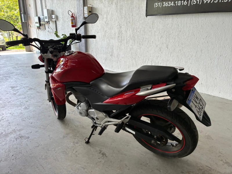 CB 300R  - 2014 - BOM PRINCíPIO