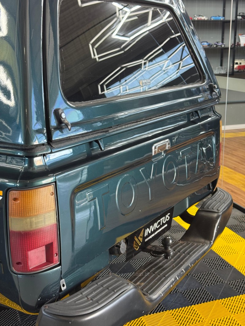 HILUX 2.4 4X2 CD 8V DIESEL 4P MANUAL - 1994 - LAJEADO