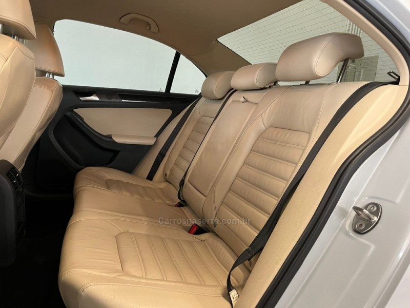 JETTA 2.0 TSI HIGHLINE 211CV GASOLINA 4P TIPTRONIC - 2017 - BENTO GONçALVES