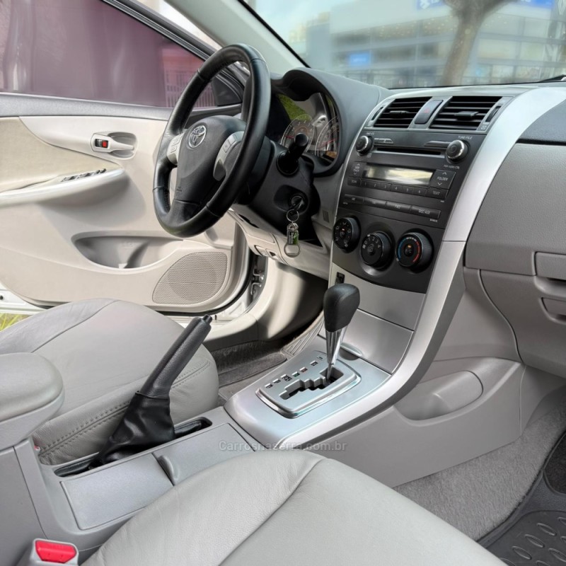 COROLLA 1.8 GLI 16V FLEX 4P MANUAL - 2014 - NOVO HAMBURGO