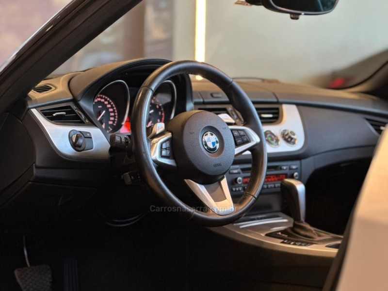 Z4 2.5 ROADSTER 23I I6 24V GASOLINA 2P AUTOMÁTICO - 2011 - CAXIAS DO SUL