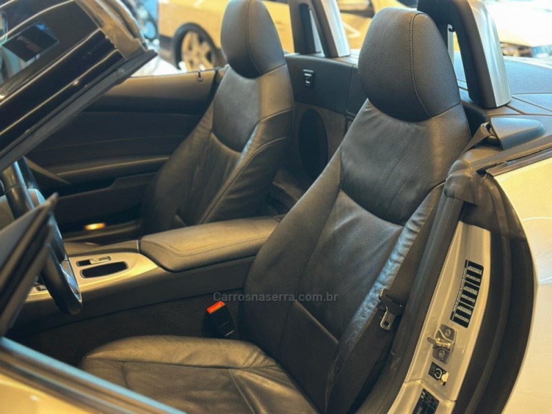 Z4 2.5 ROADSTER 23I I6 24V GASOLINA 2P AUTOMÁTICO - 2011 - CAXIAS DO SUL