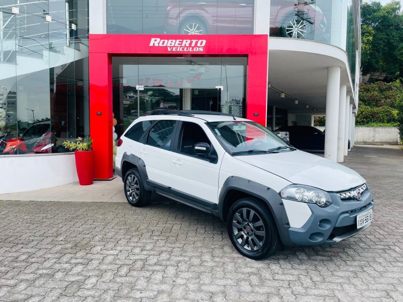 PALIO 1.8 MPI ADVENTURE WEEKEND 8V FLEX 4P MANUAL - 2017 - BENTO GONçALVES