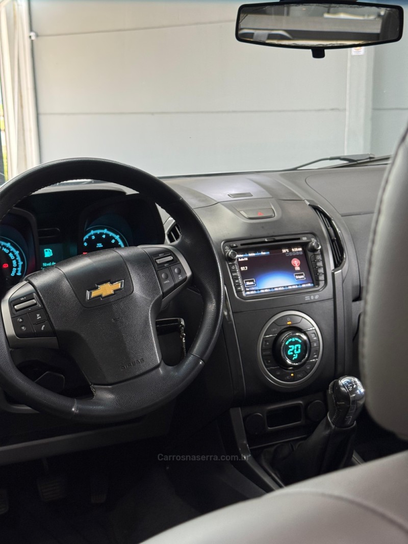 S10 2.4 LTZ 4X2 CD 8V FLEX 4P MANUAL - 2014 - LAJEADO