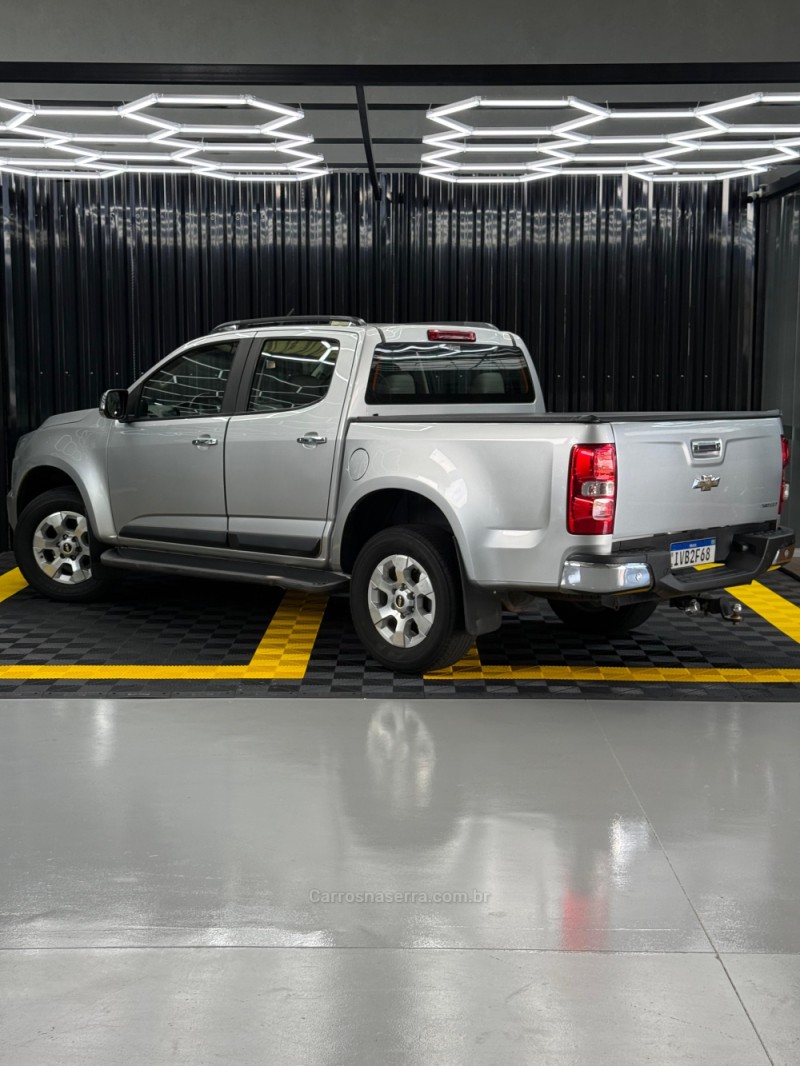 S10 2.4 LTZ 4X2 CD 8V FLEX 4P MANUAL - 2014 - LAJEADO