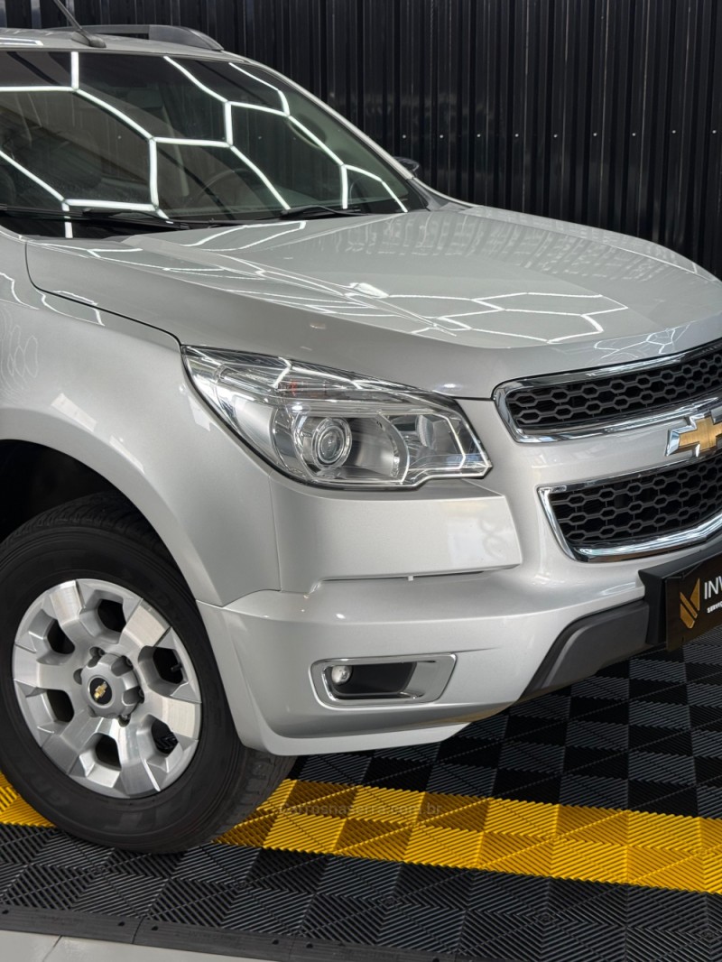 S10 2.4 LTZ 4X2 CD 8V FLEX 4P MANUAL - 2014 - LAJEADO