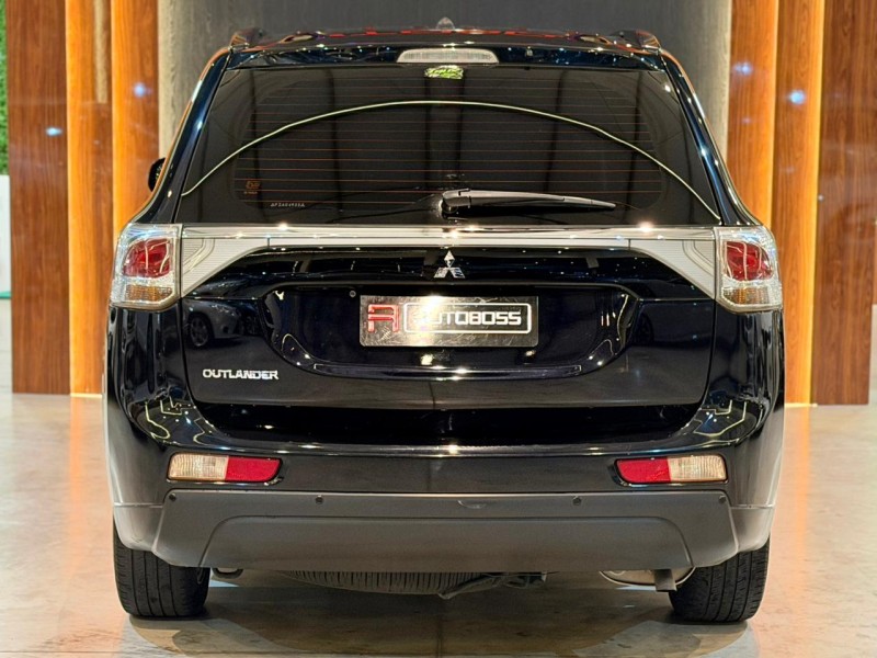 OUTLANDER 2.0 16V GASOLINA 4P AUTOMÁTICO - 2015 - NOVO HAMBURGO