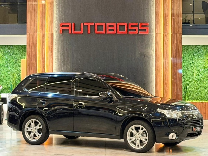 OUTLANDER 2.0 16V GASOLINA 4P AUTOMÁTICO - 2015 - NOVO HAMBURGO