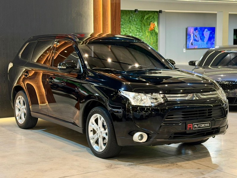 OUTLANDER 2.0 16V GASOLINA 4P AUTOMÁTICO - 2015 - NOVO HAMBURGO