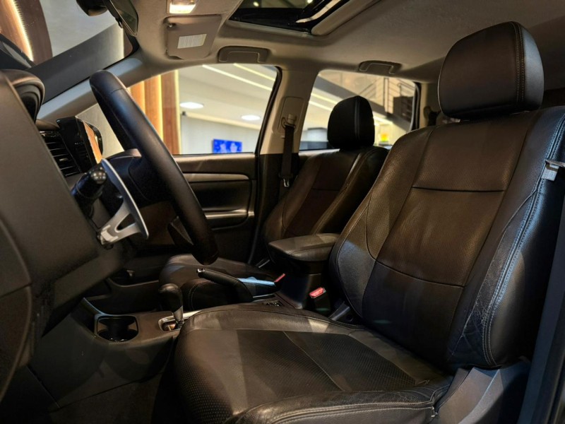 OUTLANDER 2.0 16V GASOLINA 4P AUTOMÁTICO - 2015 - NOVO HAMBURGO