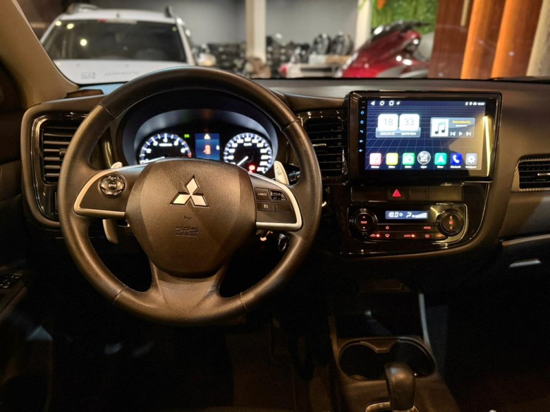 OUTLANDER 2.0 16V GASOLINA 4P AUTOMÁTICO - 2015 - NOVO HAMBURGO