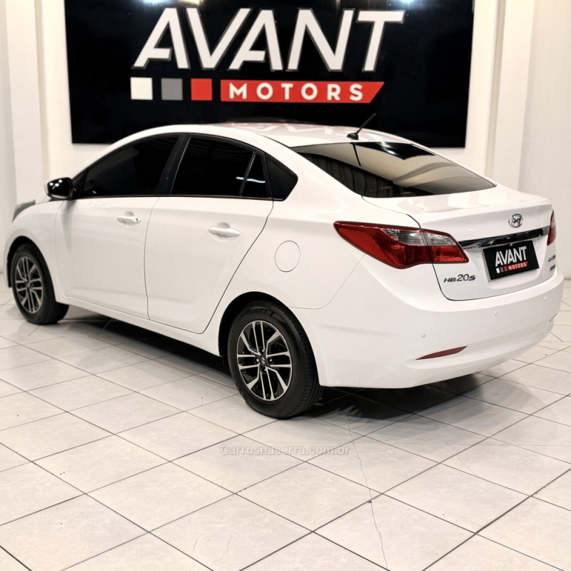 HB20 1.6 COMFORT PLUS 16V FLEX 4P AUTOMÁTICO - 2015 - NOVO HAMBURGO