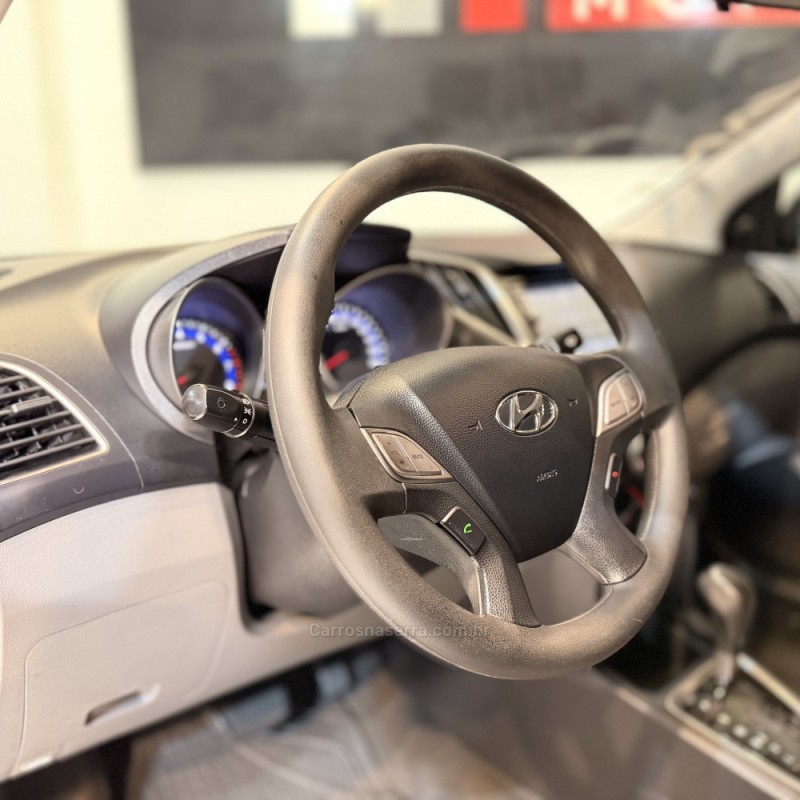 HB20 1.6 COMFORT PLUS 16V FLEX 4P AUTOMÁTICO - 2015 - NOVO HAMBURGO