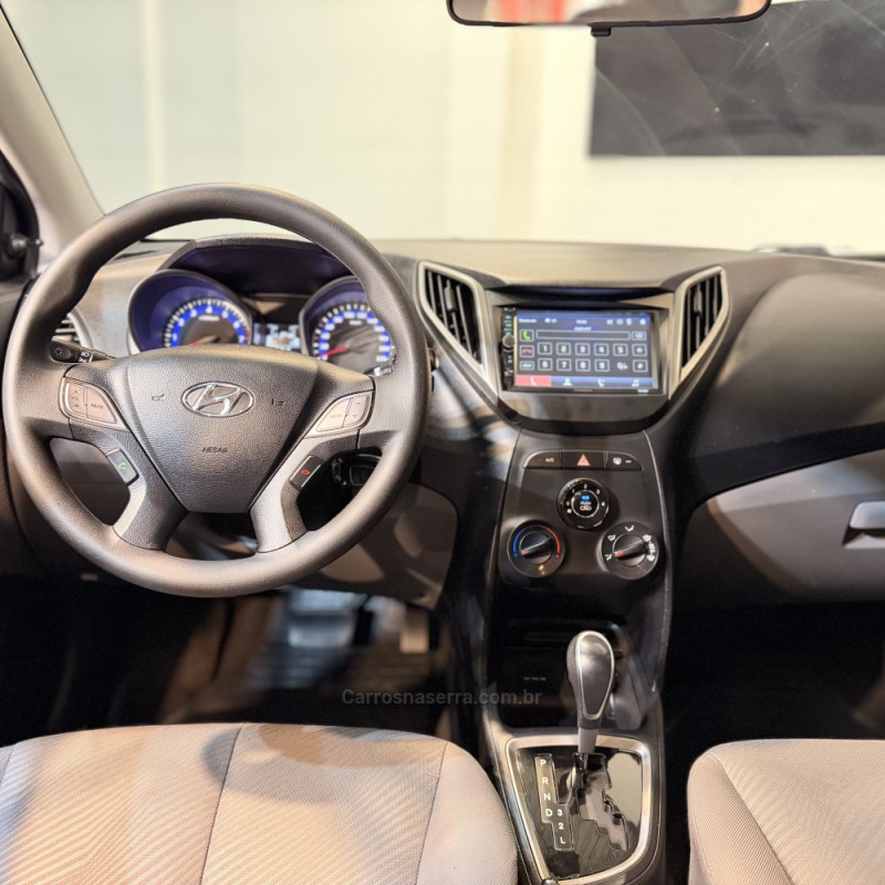 HB20 1.6 COMFORT PLUS 16V FLEX 4P AUTOMÁTICO - 2015 - NOVO HAMBURGO