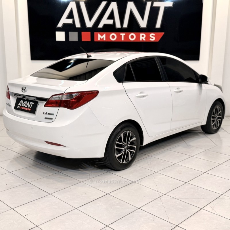 HB20 1.6 COMFORT PLUS 16V FLEX 4P AUTOMÁTICO - 2015 - NOVO HAMBURGO