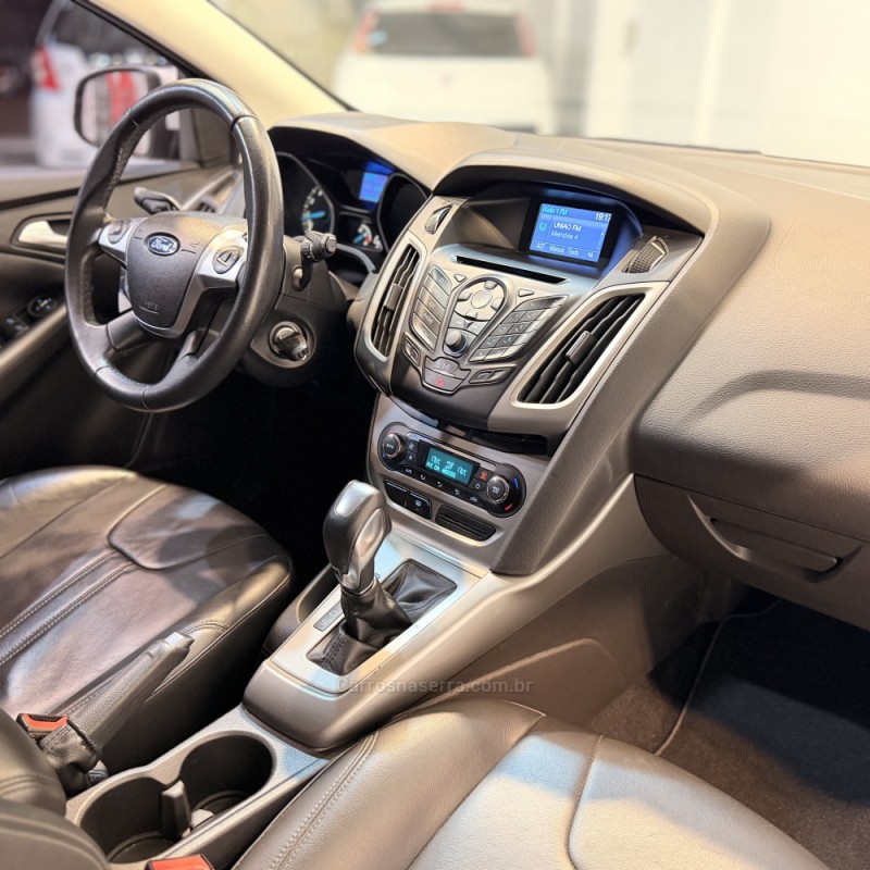 FOCUS 2.0 HA 16V FLEX 4P AUTOMÁTICO - 2015 - NOVO HAMBURGO
