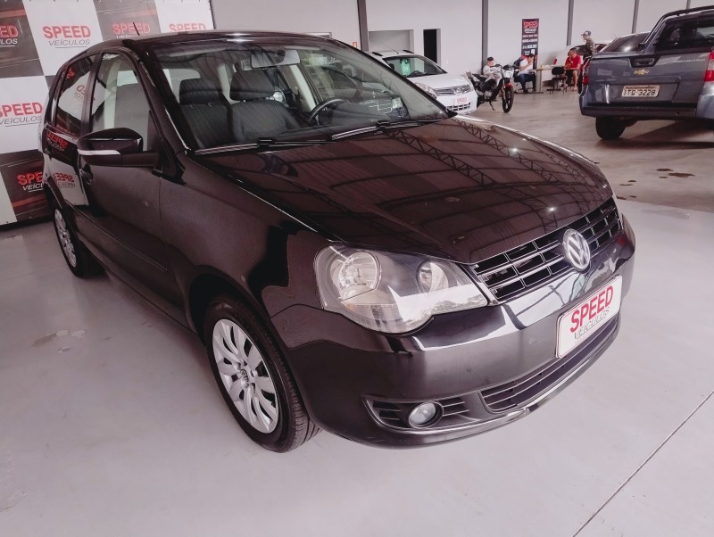 POLO 1.6 MI 8V FLEX 4P MANUAL - 2014 - SãO SEBASTIãO DO CAí