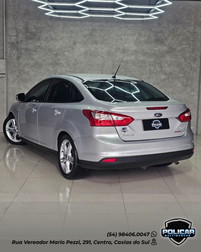 FOCUS 2.0 SE SEDAN 16V FLEX 4P AUTOMÁTICO - 2015 - CAXIAS DO SUL