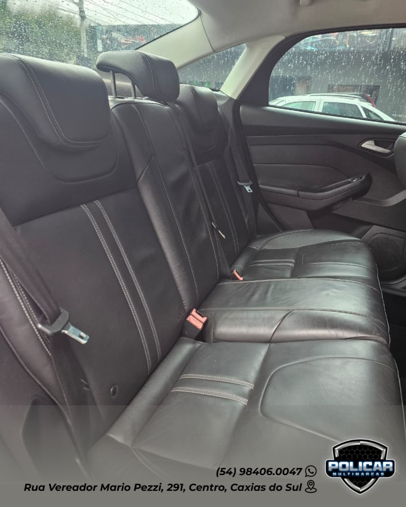FOCUS 2.0 SE SEDAN 16V FLEX 4P AUTOMÁTICO - 2015 - CAXIAS DO SUL