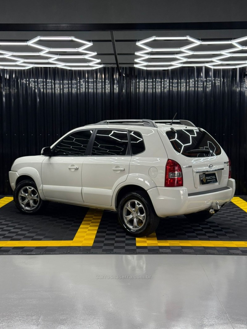 TUCSON 2.0 MPFI GL 16V 142CV 2WD GASOLINA 4P AUTOMÁTICO - 2015 - LAJEADO