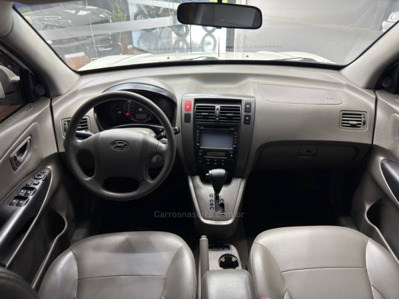 TUCSON 2.0 MPFI GL 16V 142CV 2WD GASOLINA 4P AUTOMÁTICO - 2015 - LAJEADO