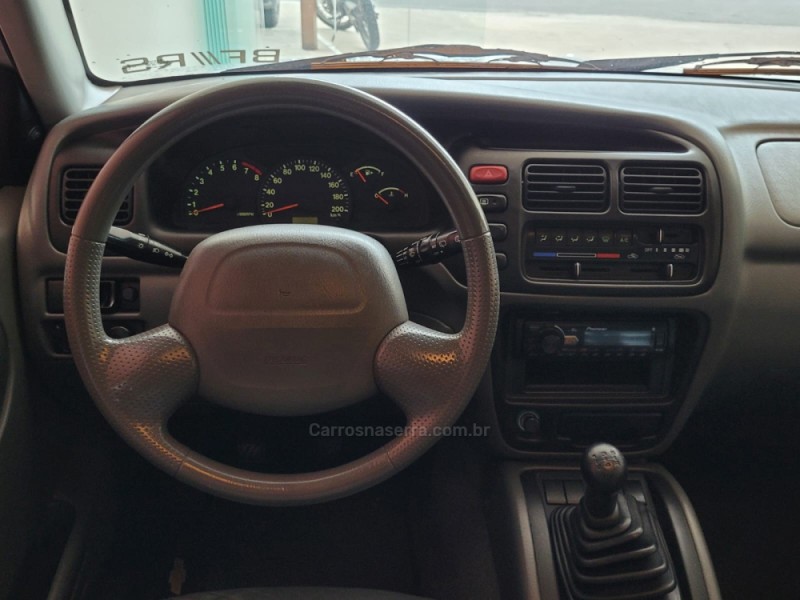 TRACKER 2.0 4X4 16V GASOLINA 4P MANUAL - 2008 - CANELA