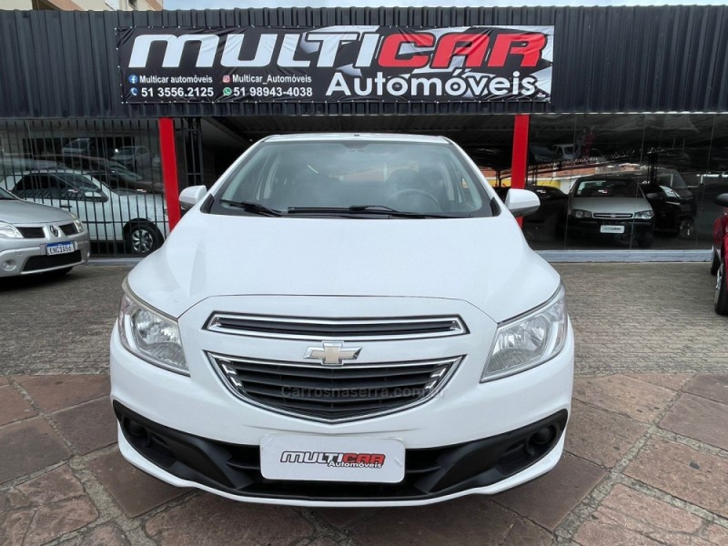 PRISMA 1.0 MPFI LT 8V FLEX 4P MANUAL - 2015 - CAMPO BOM