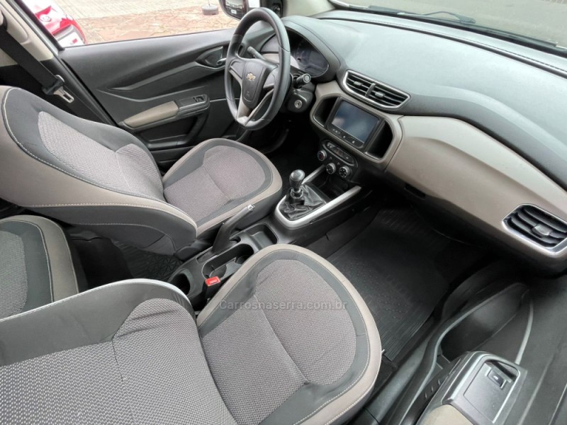 PRISMA 1.0 MPFI LT 8V FLEX 4P MANUAL - 2015 - CAMPO BOM