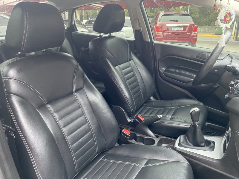 FIESTA 1.6 SE SEDAN 16V FLEX 4P MANUAL - 2014 - CARLOS BARBOSA