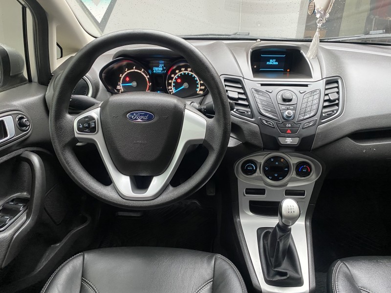 FIESTA 1.6 SE SEDAN 16V FLEX 4P MANUAL - 2014 - CARLOS BARBOSA
