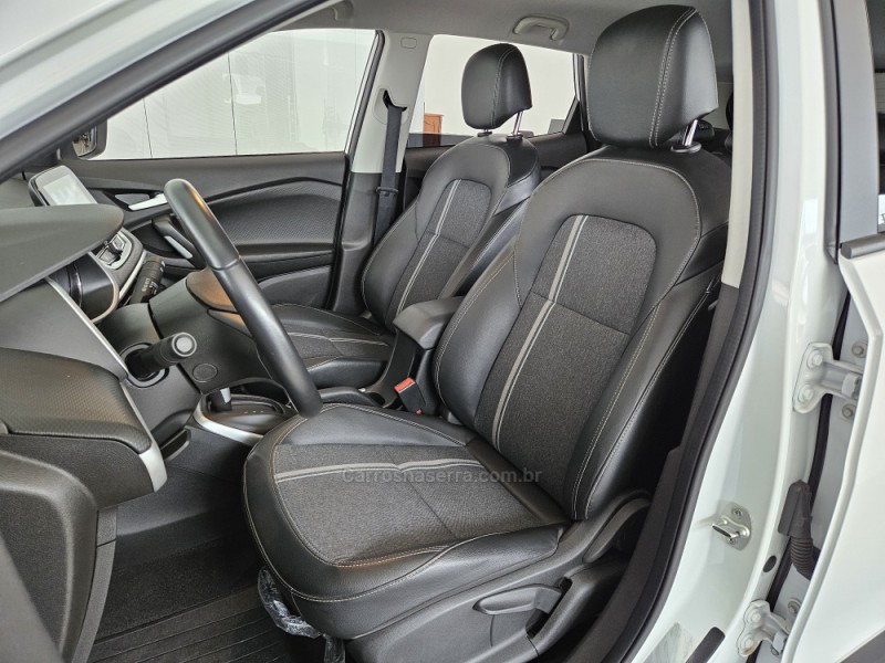 TRACKER 1.2 12V LTZ TURBO FLEX 4P AUTOMÁTICO - 2023 - TAPEJARA