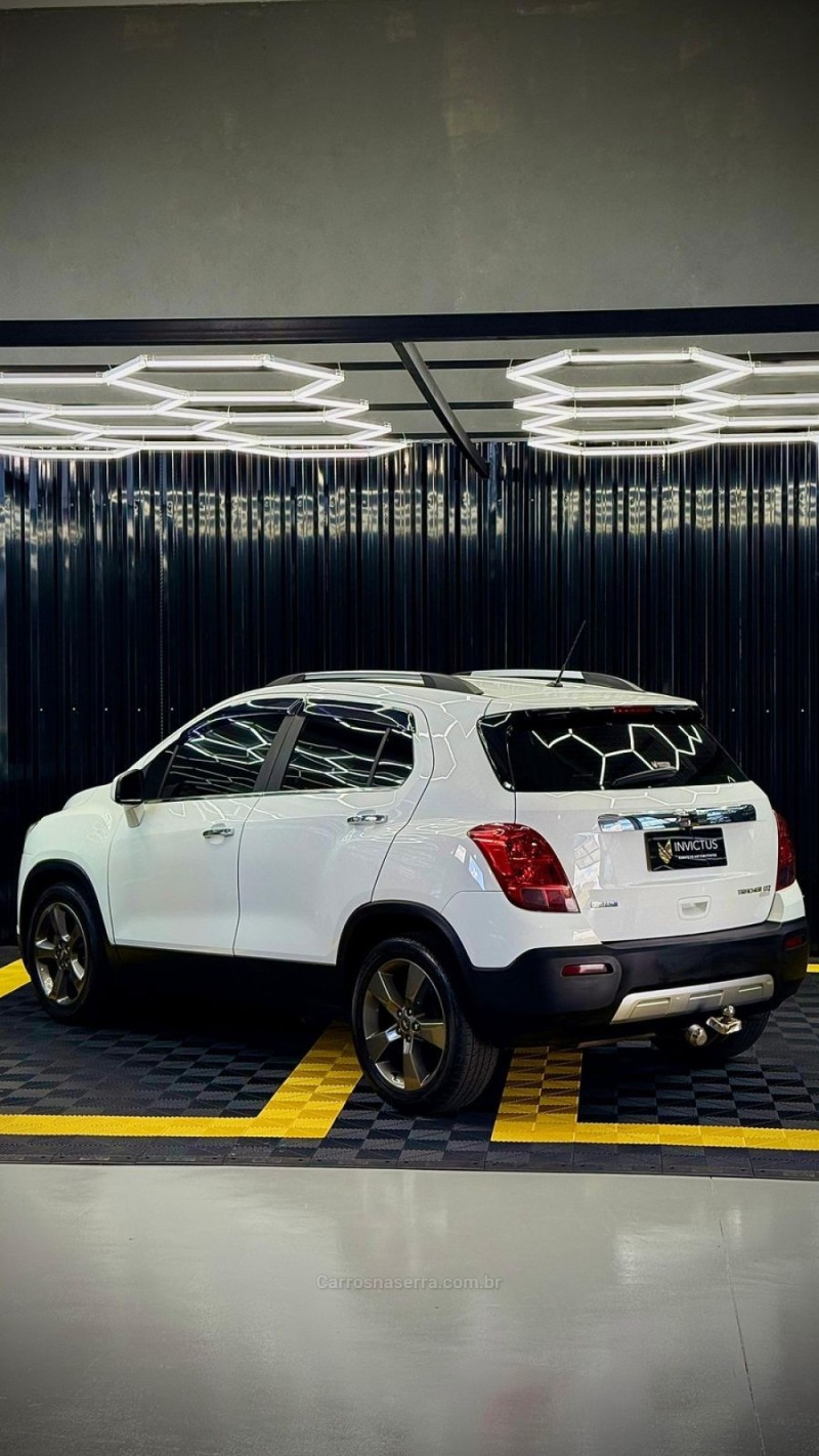 TRACKER 1.8 MPFI LTZ 4X2 16V FLEX 4P AUTOMÁTICO - 2015 - LAJEADO