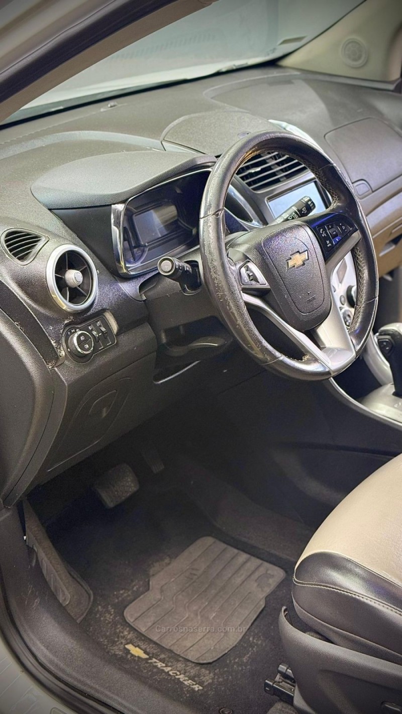 TRACKER 1.8 MPFI LTZ 4X2 16V FLEX 4P AUTOMÁTICO - 2015 - LAJEADO