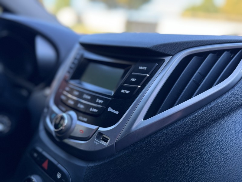 HB20S 1.6 COMFORT STYLE 16V FLEX 4P MANUAL - 2014 - CAXIAS DO SUL