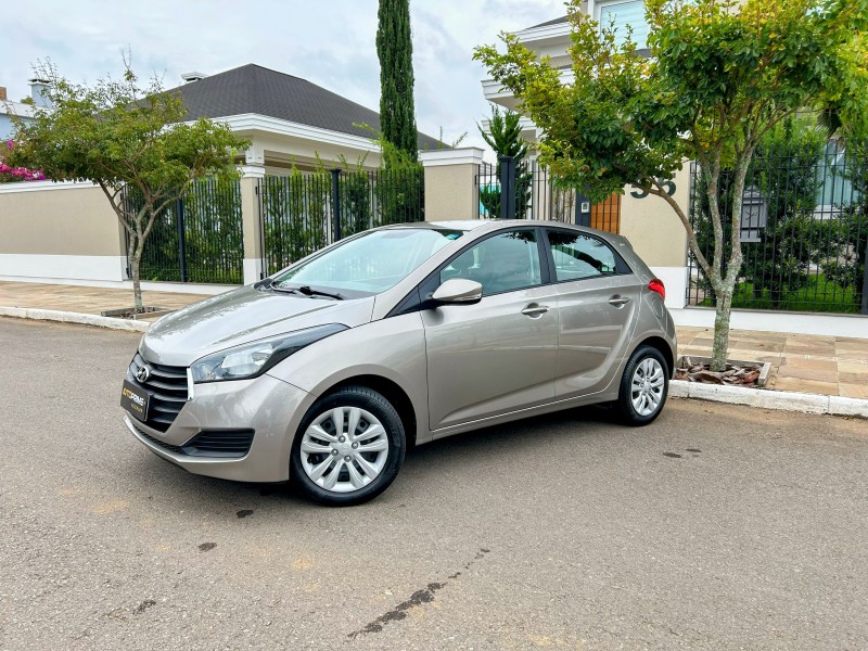 HB20 1.0 COMFORT PLUS 12V FLEX 4P MANUAL