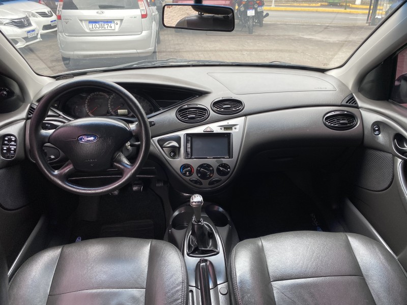 FOCUS 1.6 GLX 8V FLEX 4P MANUAL - 2008 - CARLOS BARBOSA