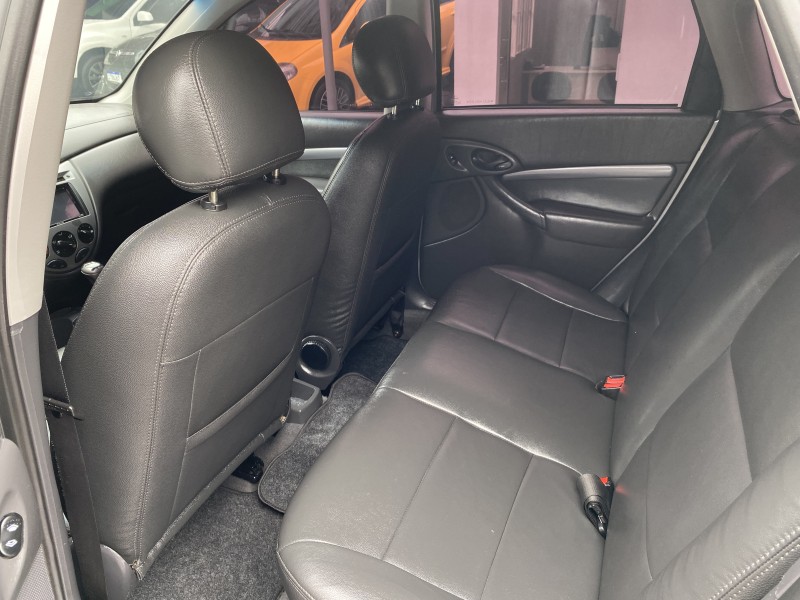 FOCUS 1.6 GLX 8V FLEX 4P MANUAL - 2008 - CARLOS BARBOSA