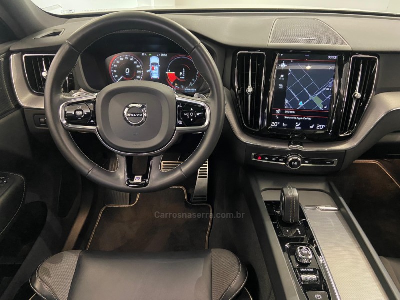 XC60 2.0 T8 R DESIGN HYBRID GASOLINA 4P AUTOMÁTICO - 2020 - FLORES DA CUNHA
